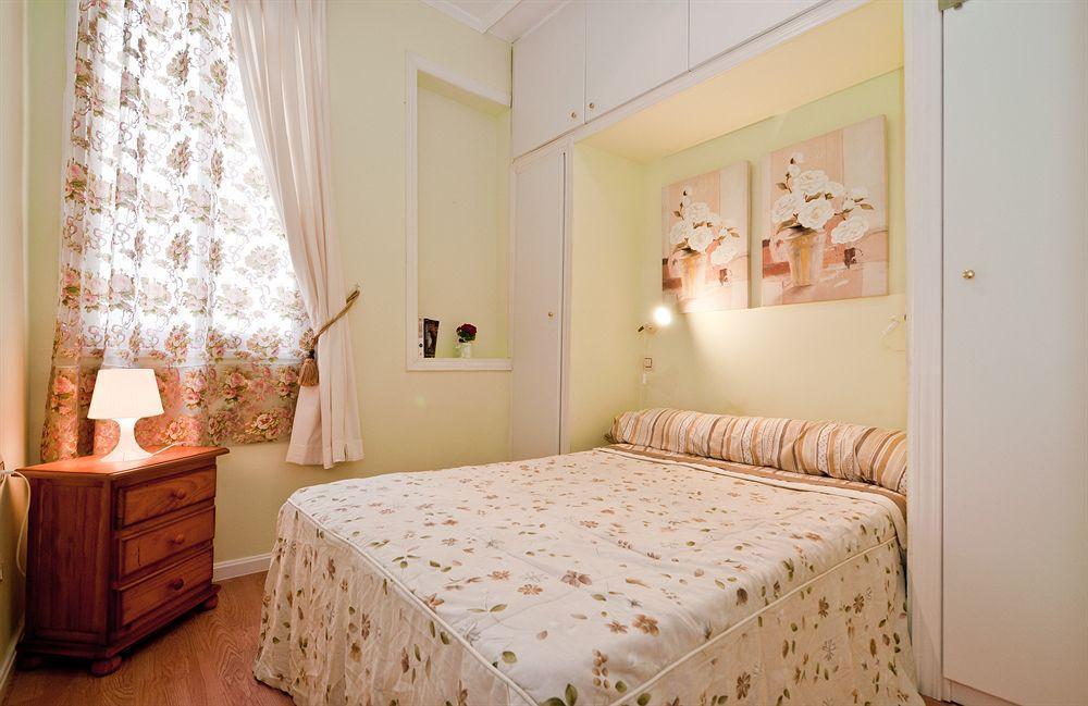 Apartamentos Aqui Me Quedo Madrid Exterior foto