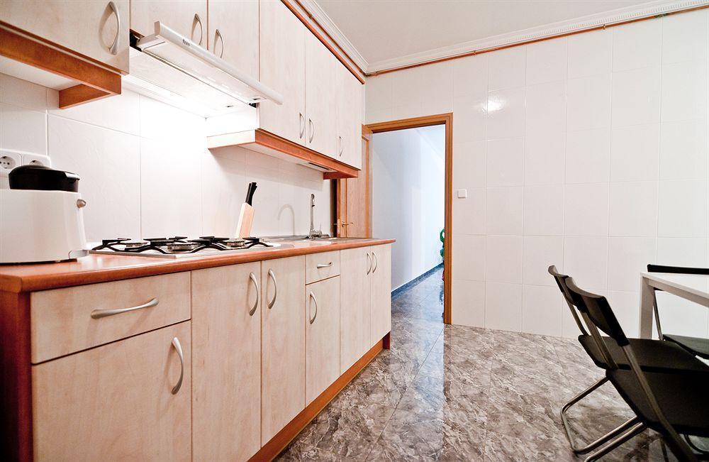 Apartamentos Aqui Me Quedo Madrid Exterior foto