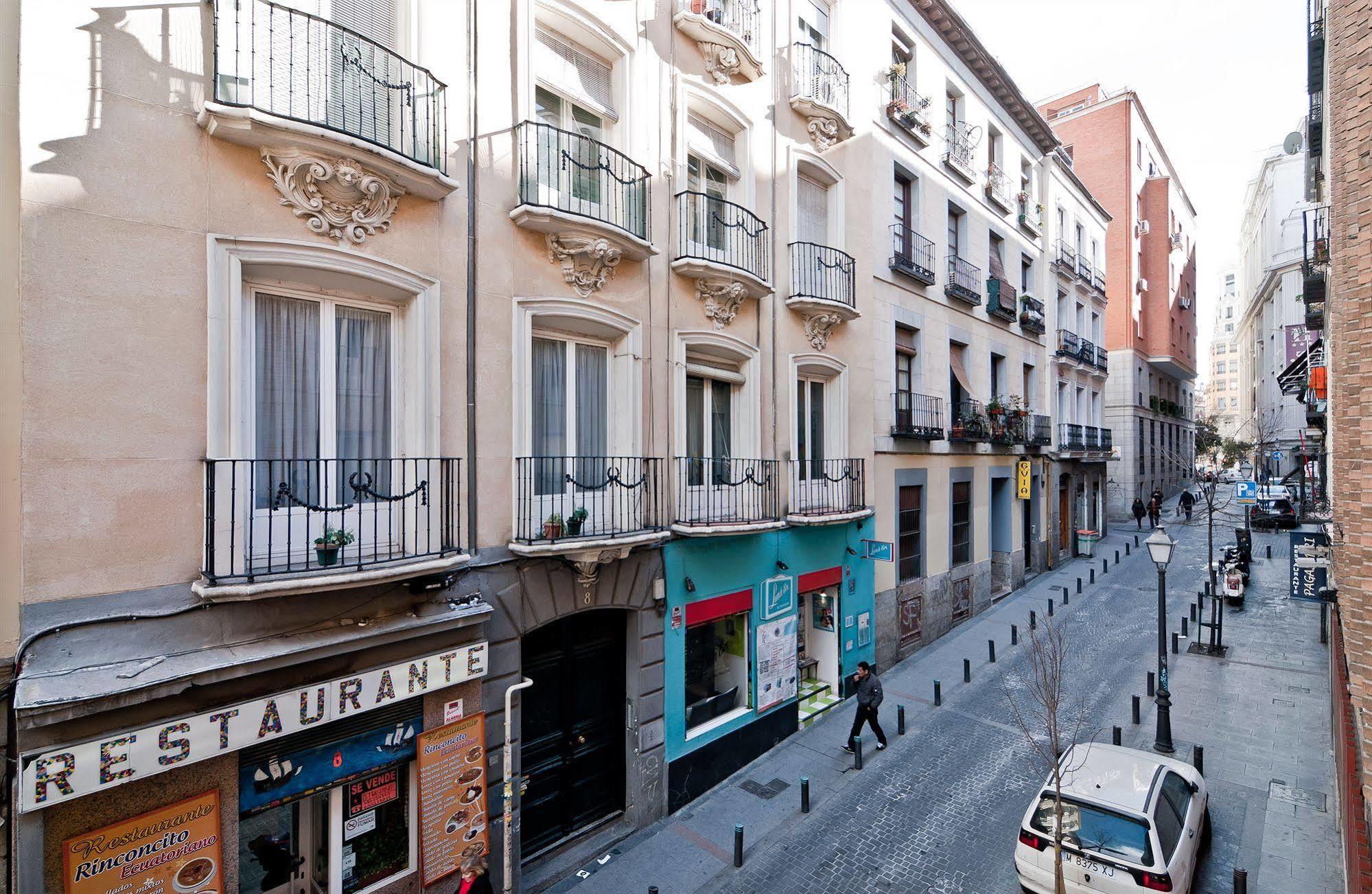 Apartamentos Aqui Me Quedo Madrid Exterior foto