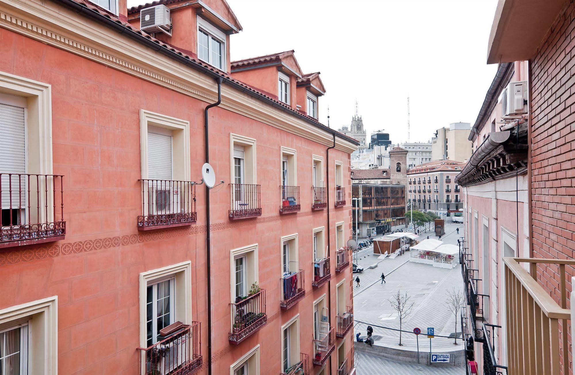 Apartamentos Aqui Me Quedo Madrid Exterior foto