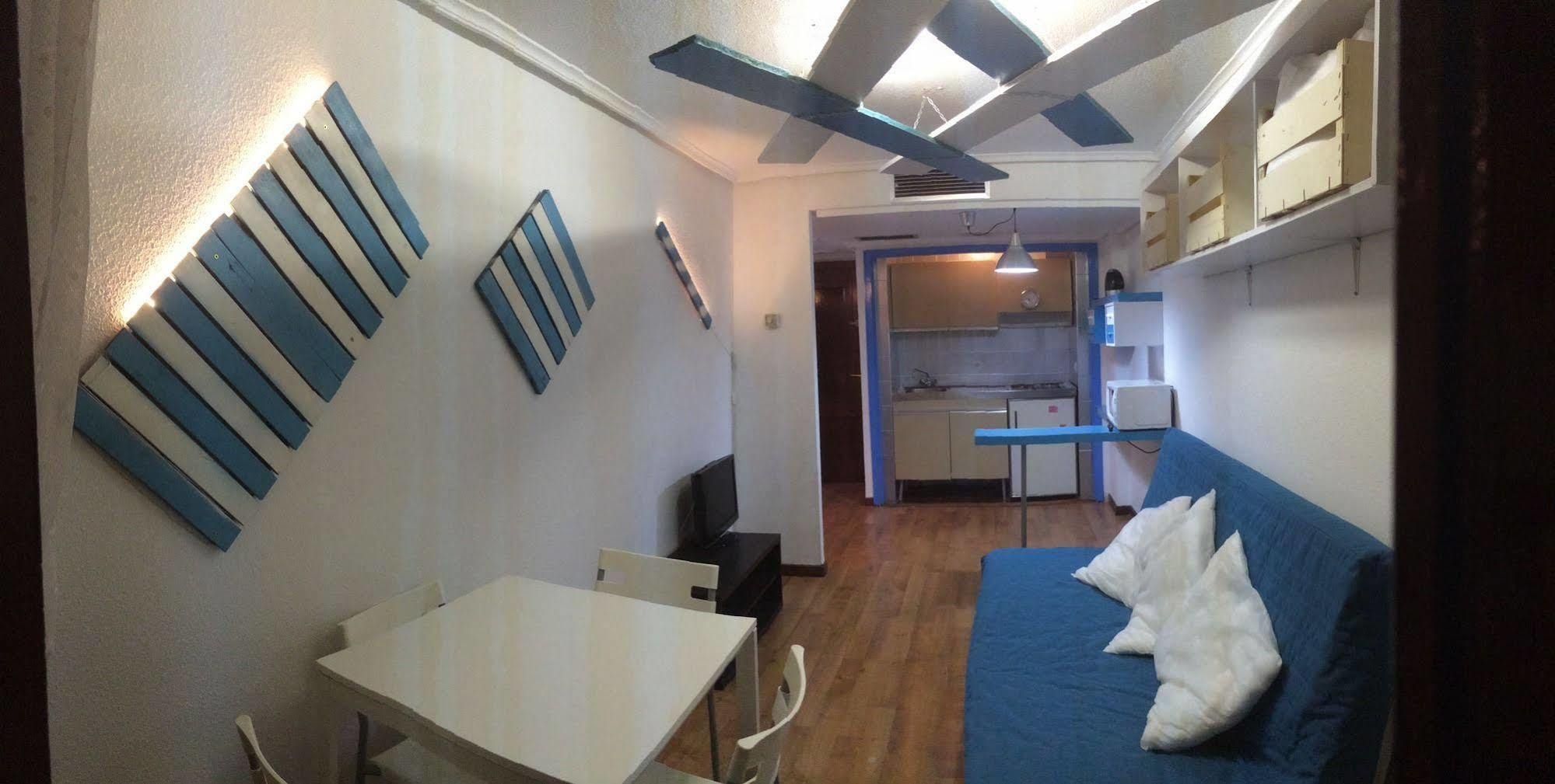 Apartamentos Aqui Me Quedo Madrid Exterior foto