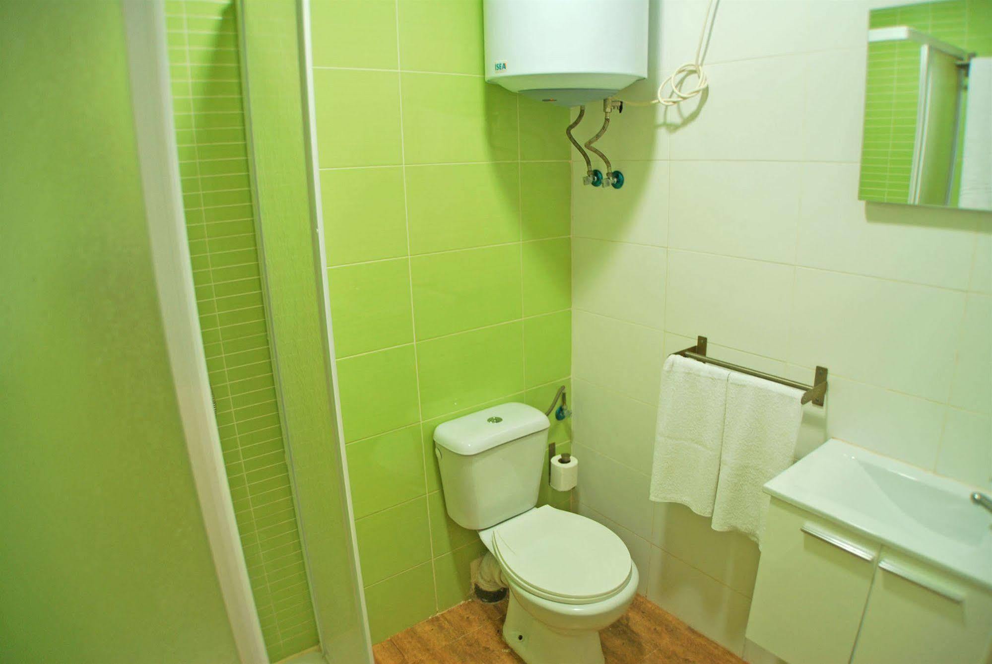 Apartamentos Aqui Me Quedo Madrid Exterior foto